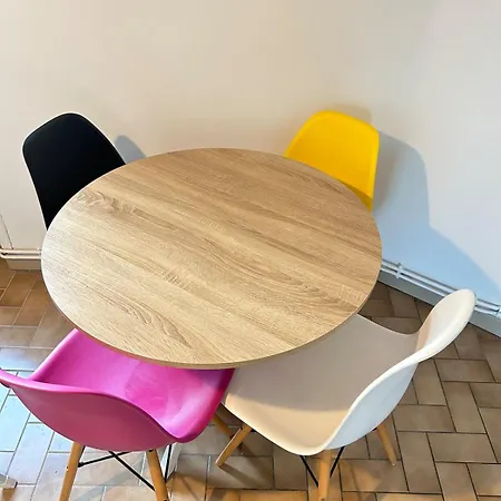 Chez Diane , Complet , Parking Gratuit Διαμέρισμα